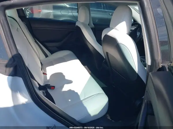 5YJ3E1EB7MF981367 2021 TESLA MODEL 3 - Image 8