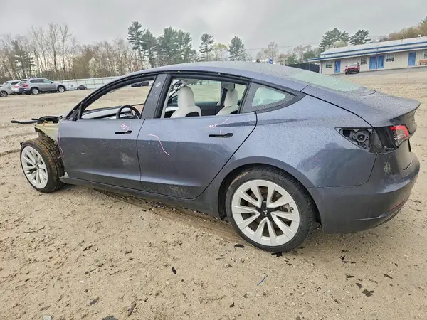 5YJ3E1EB7MF990229 2021 TESLA MODEL 3 - Image 2
