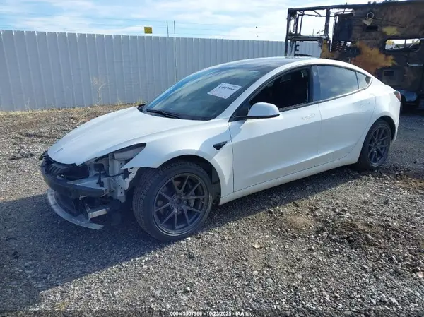 5YJ3E1EB7MF998654 2021 TESLA MODEL 3 - Image 2