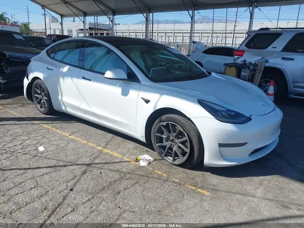 5YJ3E1EB7MF999741 2021 TESLA MODEL 3 - Image 1