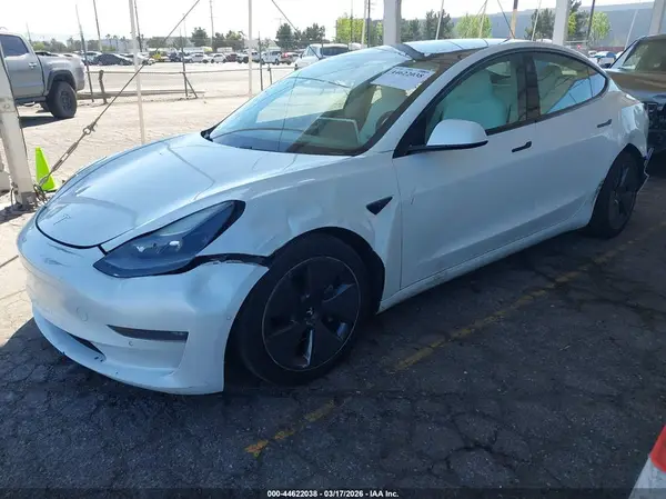 5YJ3E1EB7MF999741 2021 TESLA MODEL 3 - Image 2