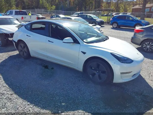 5YJ3E1EB7NF103083 2022 TESLA MODEL 3 - Image 1