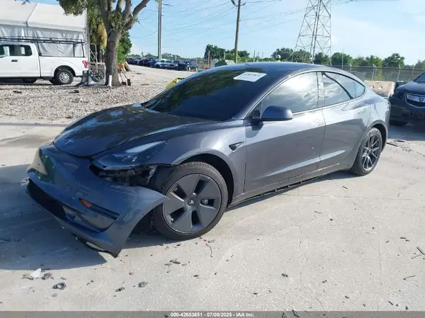 5YJ3E1EB7NF103682 2022 TESLA MODEL 3 - Image 2