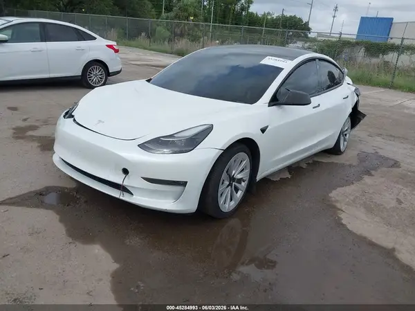 5YJ3E1EB7NF103763 2022 TESLA MODEL 3 - Image 2