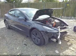 5YJ3E1EB7NF107960 2022 TESLA MODEL 3