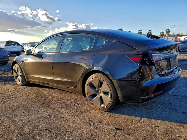 5YJ3E1EB7NF108347 2022 TESLA MODEL 3 - Image 2
