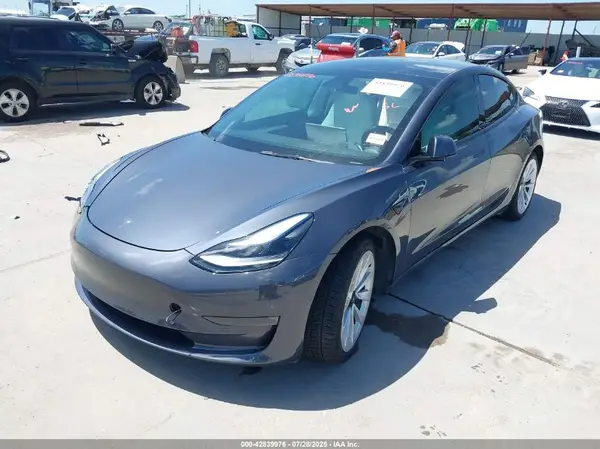 5YJ3E1EB7NF109613 2022 TESLA MODEL 3 - Image 2