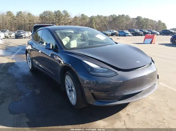 5YJ3E1EB7NF111331 2022 TESLA MODEL 3 - Image 1