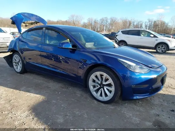 5YJ3E1EB7NF111507 2022 TESLA MODEL 3 - Image 1