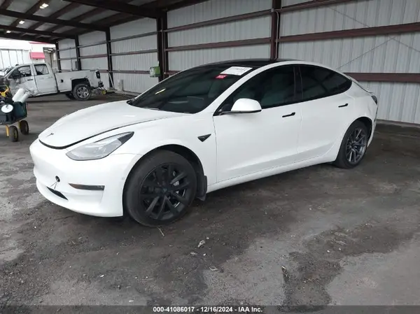 5YJ3E1EB7NF114939 2022 TESLA MODEL 3 - Image 2