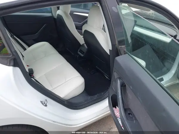 5YJ3E1EB7NF114956 2022 TESLA MODEL 3 - Image 8