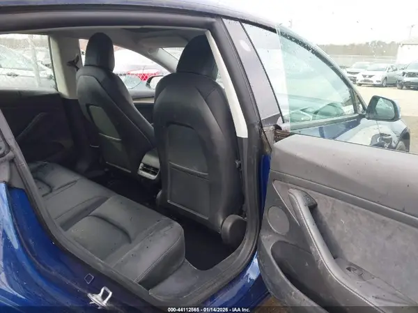 5YJ3E1EB7NF115301 2022 TESLA MODEL 3 - Image 8