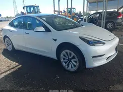 5YJ3E1EB7NF118098 2022 TESLA MODEL 3