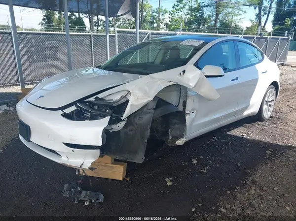 5YJ3E1EB7NF118098 2022 TESLA MODEL 3 - Image 2