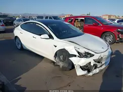 5YJ3E1EB7NF124581 2022 TESLA MODEL 3