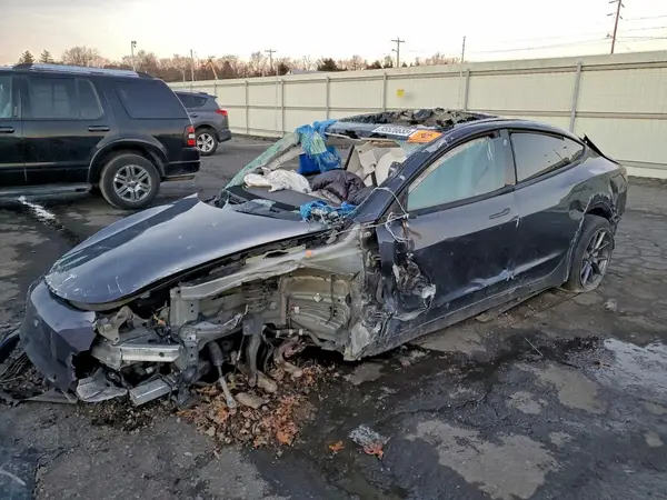 5YJ3E1EB7NF127173 2022 TESLA MODEL 3 - Image 1