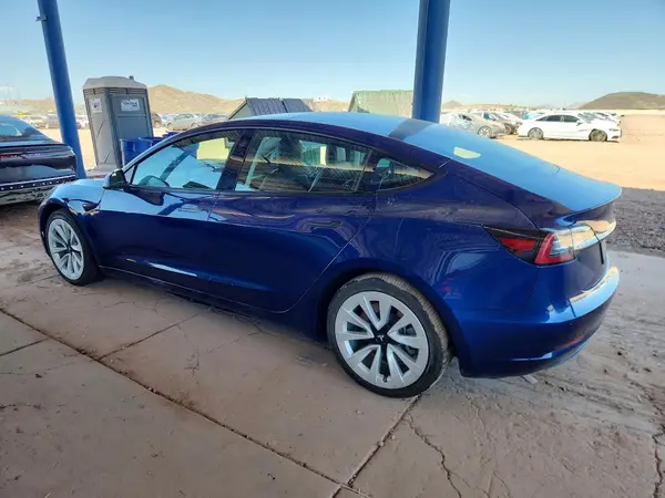 5YJ3E1EB7NF133006 2022 TESLA MODEL 3 - Image 2