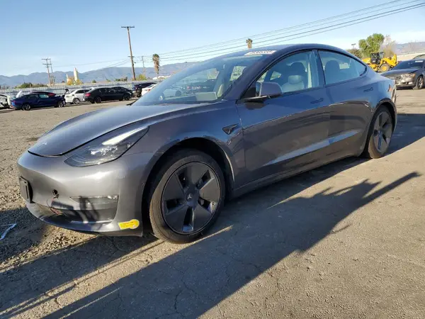 5YJ3E1EB7NF136763 2022 TESLA MODEL 3 - Image 1