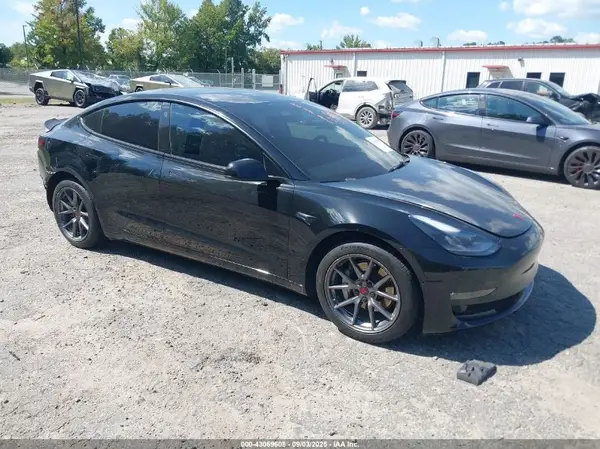 5YJ3E1EB7NF139310 2022 TESLA MODEL 3 - Image 1