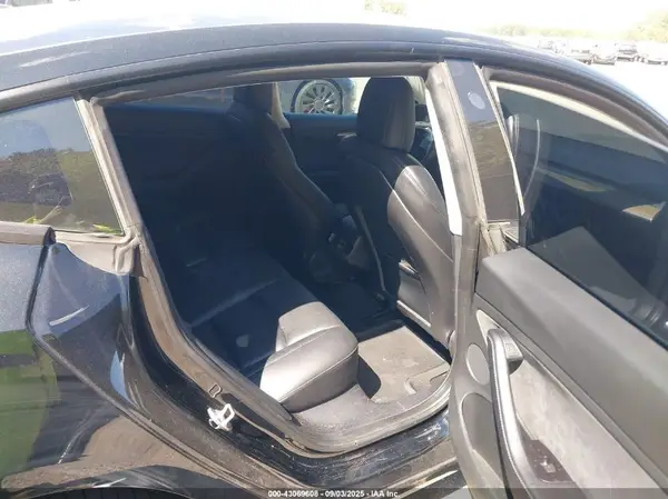 5YJ3E1EB7NF139310 2022 TESLA MODEL 3 - Image 8