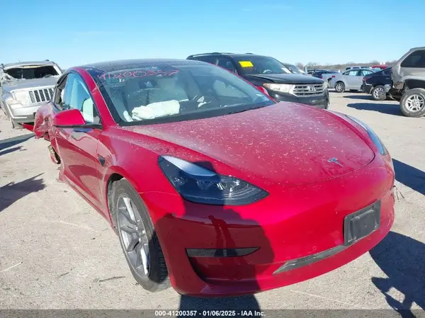 5YJ3E1EB7NF155121 2022 TESLA MODEL 3 - Image 1