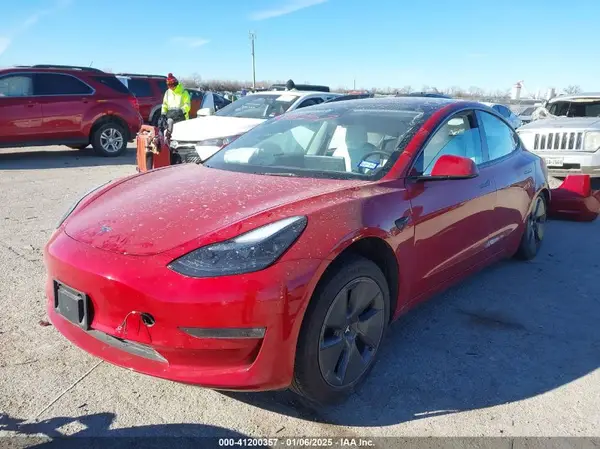 5YJ3E1EB7NF155121 2022 TESLA MODEL 3 - Image 2