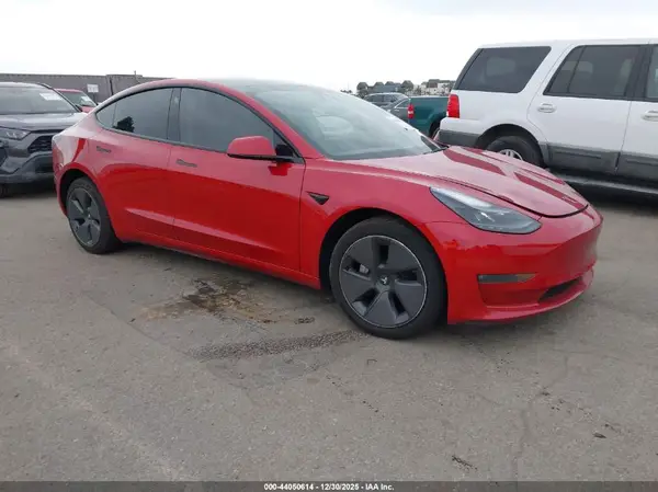 5YJ3E1EB7NF157872 2022 TESLA MODEL 3 - Image 1