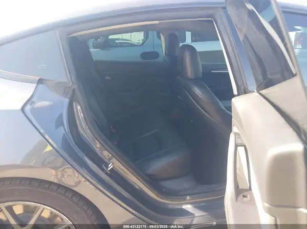 5YJ3E1EB7NF164045 2022 TESLA MODEL 3 - Image 8