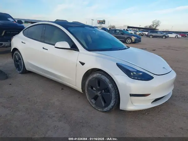 5YJ3E1EB7NF167026 2022 TESLA MODEL 3 - Image 1