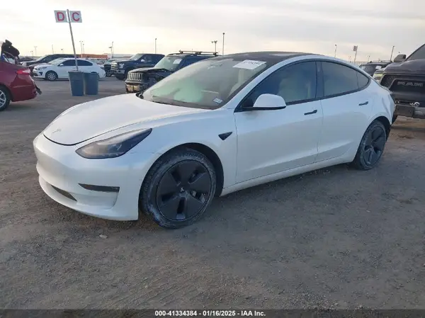 5YJ3E1EB7NF167026 2022 TESLA MODEL 3 - Image 2