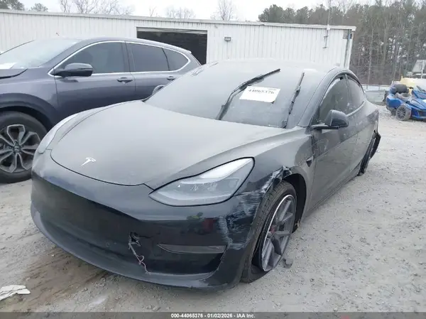 5YJ3E1EB7NF167723 2022 TESLA MODEL 3 - Image 2