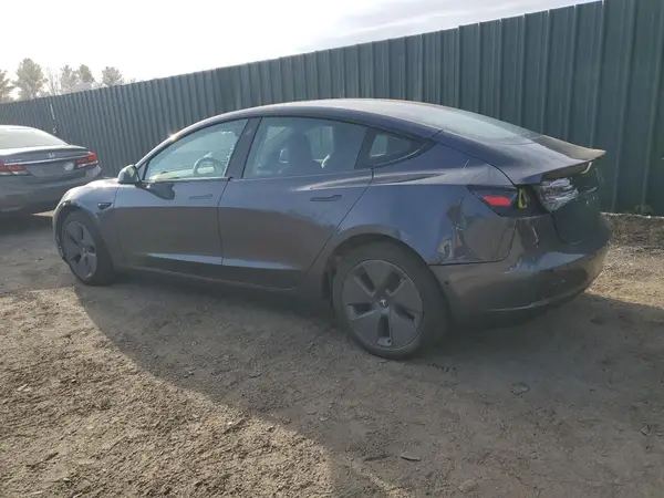 5YJ3E1EB7NF167804 2022 TESLA MODEL 3 - Image 2