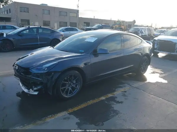 5YJ3E1EB7NF169326 2022 TESLA MODEL 3 - Image 2