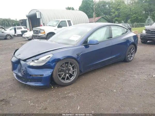 5YJ3E1EB7NF171481 2022 TESLA MODEL 3 - Image 2