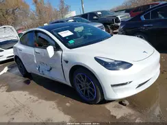 5YJ3E1EB7NF174767 2022 TESLA MODEL 3