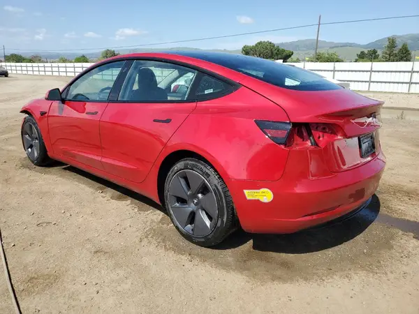 5YJ3E1EB7NF176065 2022 TESLA MODEL 3 - Image 2