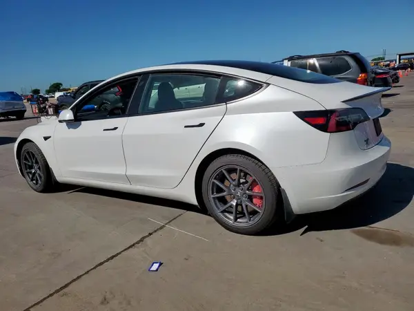5YJ3E1EB7NF178429 2022 TESLA MODEL 3 - Image 2