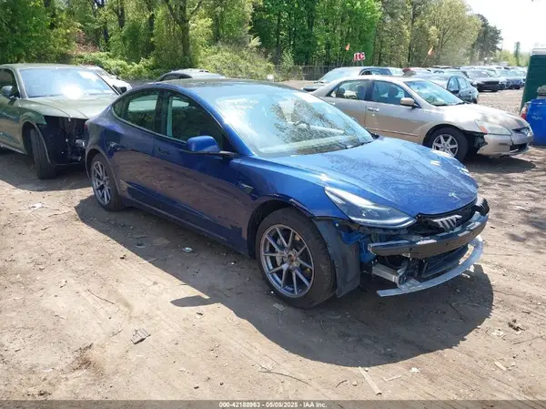 5YJ3E1EB7NF180049 2022 TESLA MODEL 3 - Image 1