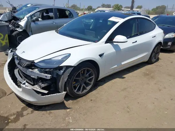 5YJ3E1EB7NF181671 2022 TESLA MODEL 3 - Image 2