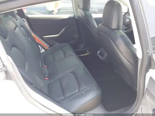 5YJ3E1EB7NF181671 2022 TESLA MODEL 3 - Image 8