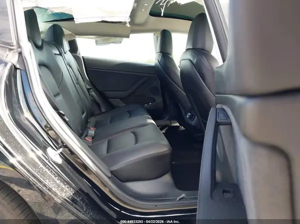 5YJ3E1EB7NF181878 2022 TESLA MODEL 3 - Image 8