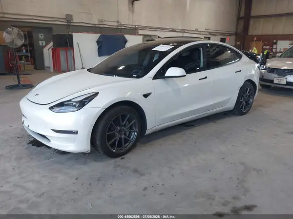 5YJ3E1EB7NF183341 2022 TESLA MODEL 3 - Image 2