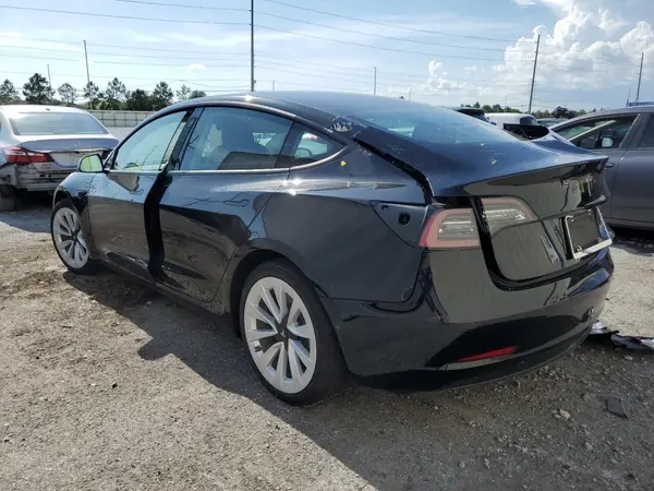 5YJ3E1EB7NF195344 2022 TESLA MODEL 3 - Image 2
