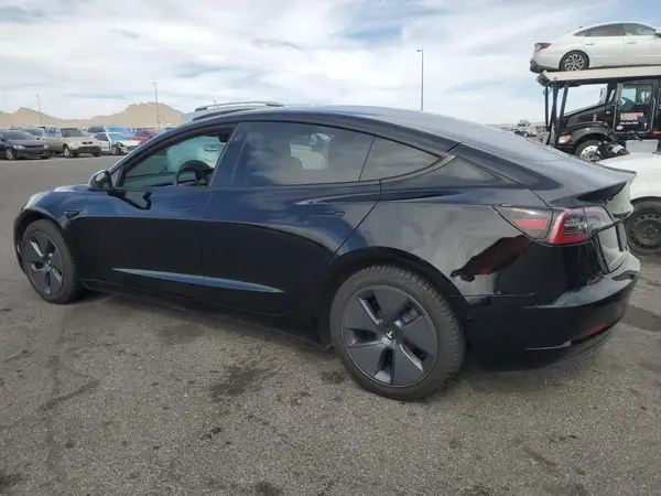 5YJ3E1EB7NF195425 2022 TESLA MODEL 3 - Image 2