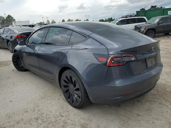 5YJ3E1EB7NF202096 2022 TESLA MODEL 3 - Image 2