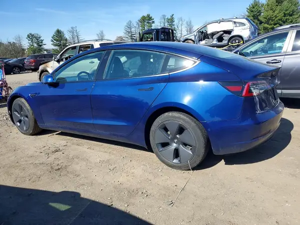 5YJ3E1EB7NF204656 2022 TESLA MODEL 3 - Image 2