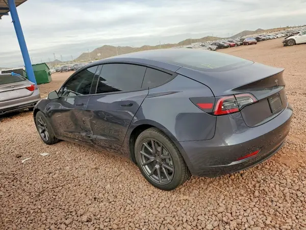 5YJ3E1EB7NF206505 2022 TESLA MODEL 3 - Image 2