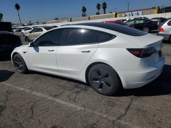 5YJ3E1EB7NF213177 2022 TESLA MODEL 3 - Image 2