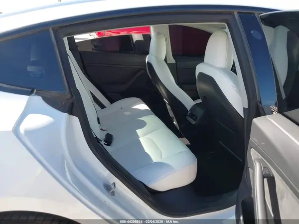 5YJ3E1EB7NF230450 2022 TESLA MODEL 3 - Image 8