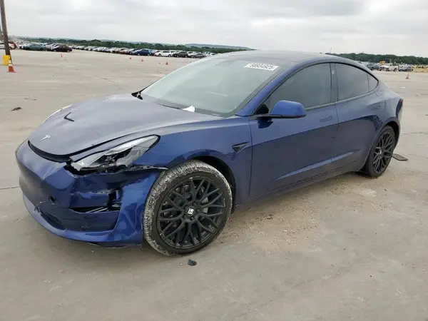 5YJ3E1EB7NF235664 2022 TESLA MODEL 3 - Image 1